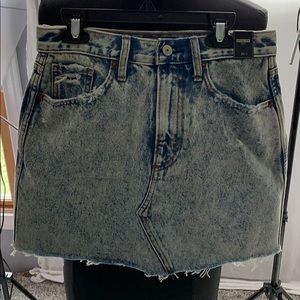 NWT Abercrombie & Fitch Acid Washed skirt size 2